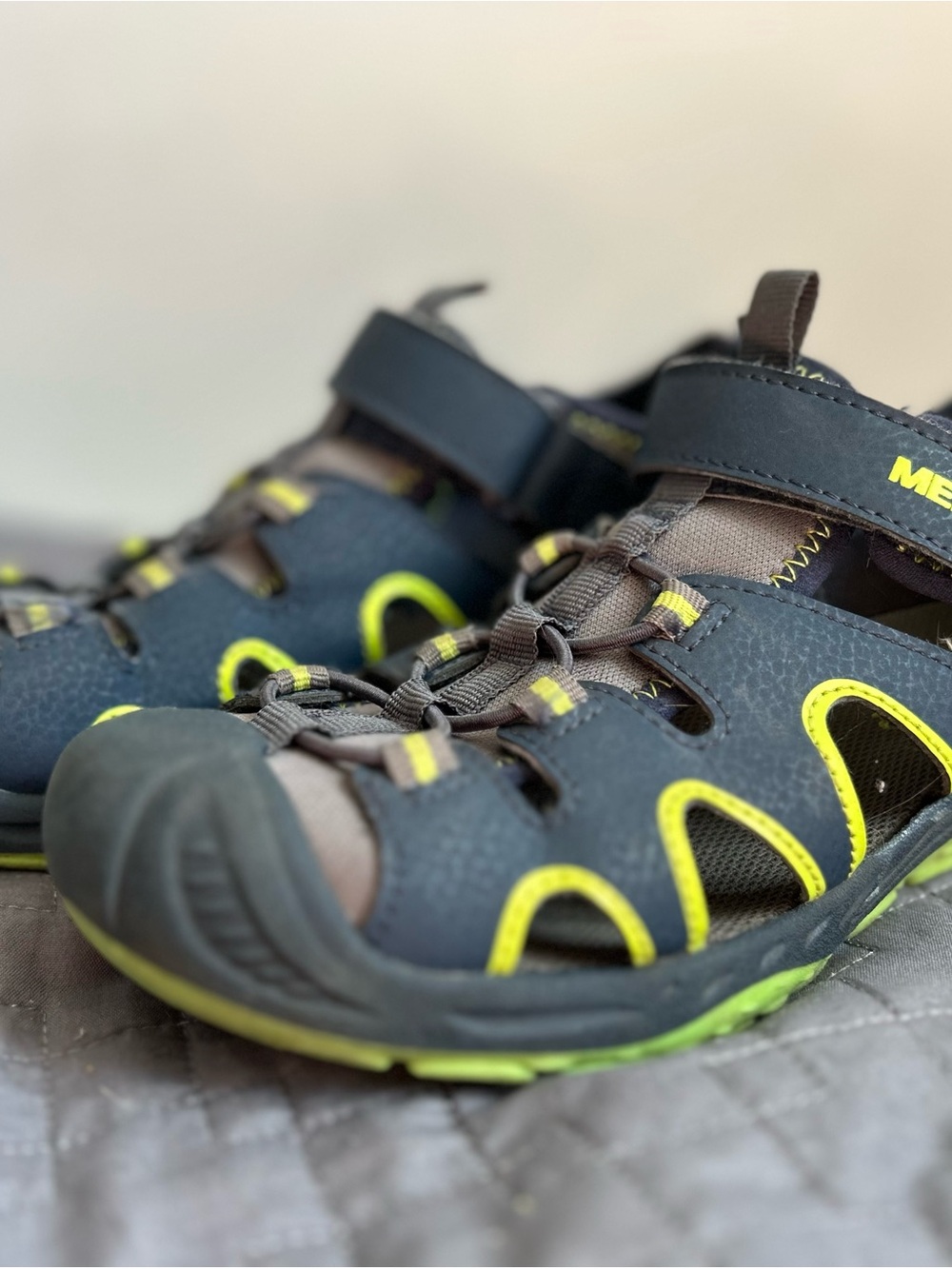 Merrell Kids Closed-Toe Water Shoes in Black and Neon Yellow